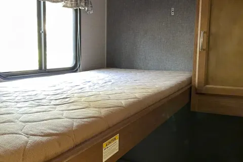 Yosemite "Springdale" Keystone Travel Trailer