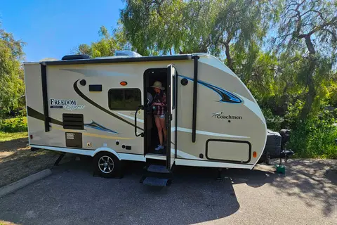 J1 "Mi casa Es Tu casa 💕"
