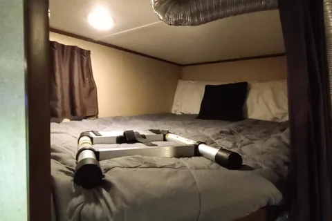"Sweet Escape" Jayco Jay Flight Sleeps 10 Kid and Pet Friendly