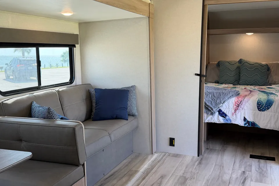 Bunkbeds-Family Ready Coleman Light