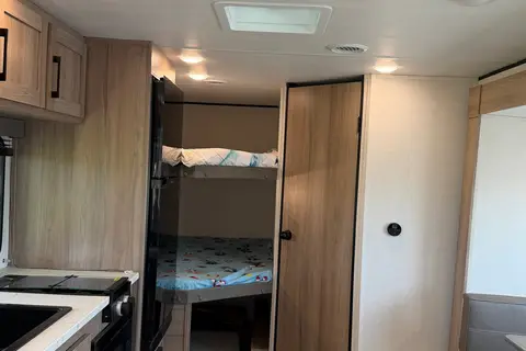 Bunkbeds-Family Ready Coleman Light