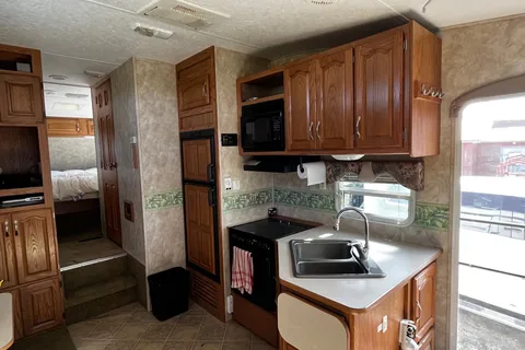 Jasmyn's Keystone Copper Canyon Fifth Wheel