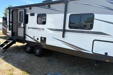 Richard's Cruiser RV Embrace EL22RB Travel Trailer