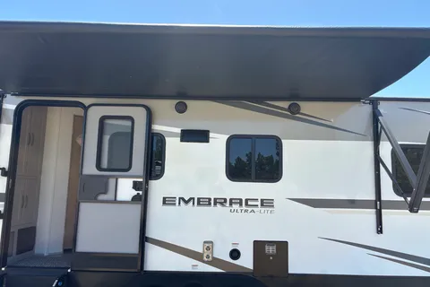 Richard's Cruiser RV Embrace EL22RB Travel Trailer