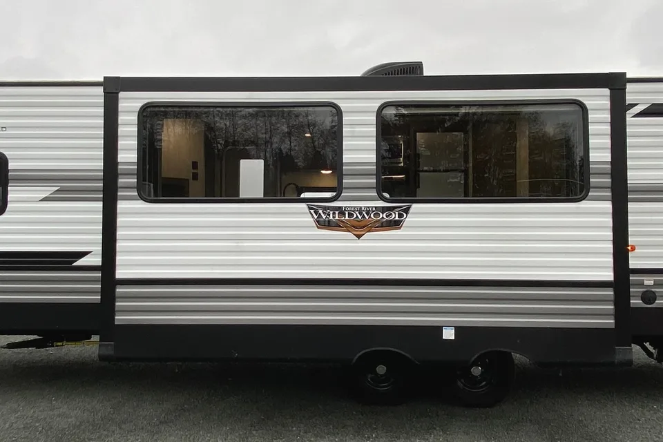 Mac,s Wildwood 26DBUD Travel Trailer