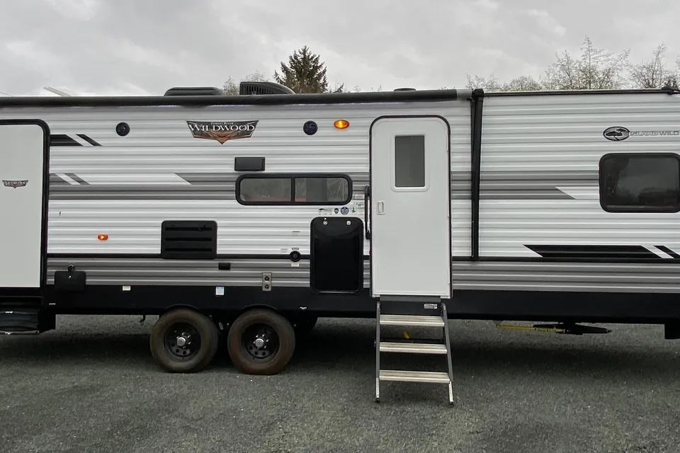 Mac,s Wildwood 26DBUD Travel Trailer