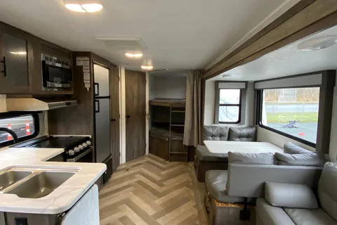 Mac,s Wildwood 26DBUD Travel Trailer