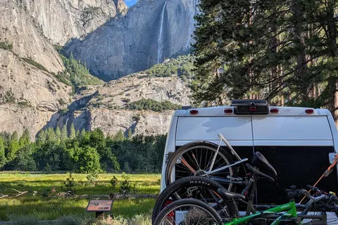 Winnebago Solis | Seats and sleeps 4