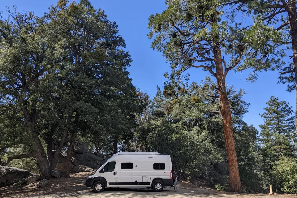 Winnebago Solis | Seats and sleeps 4
