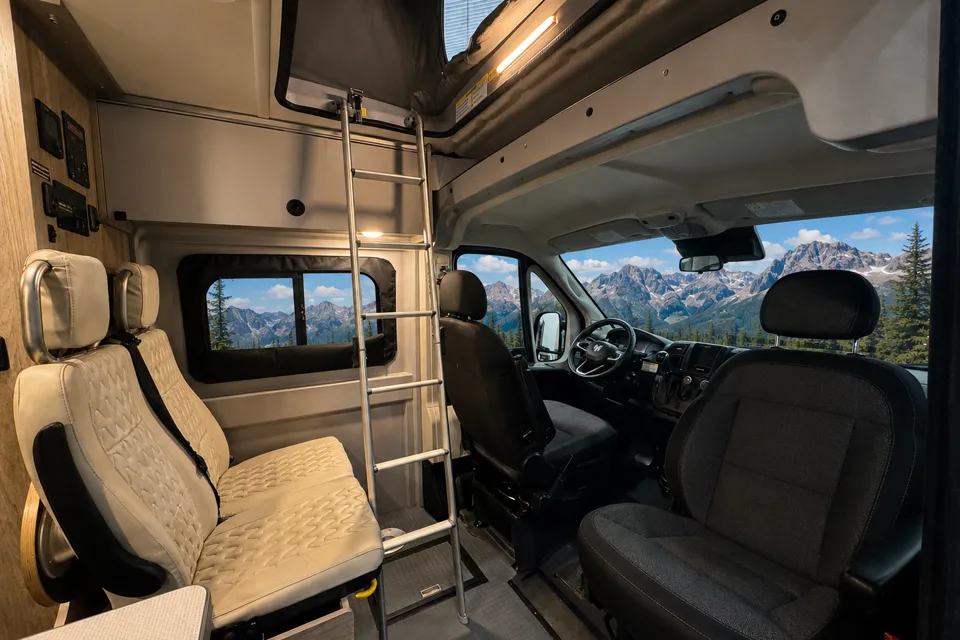 Winnebago Solis | Seats and sleeps 4