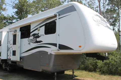 Luxury Newmar Cypress Fifth Wheel