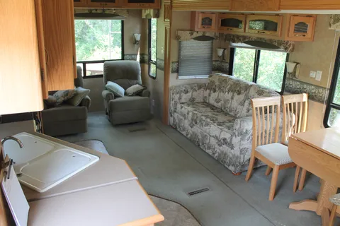 Luxury Newmar Cypress Fifth Wheel