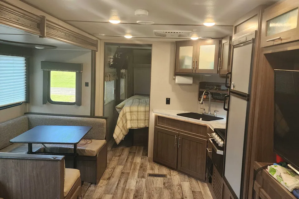 Andrew 's Keystone Hideout Travel Trailer