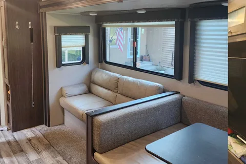 Andrew 's Keystone Hideout Travel Trailer