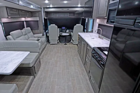 Kevin's Forest River Georgetown GT3 Class A