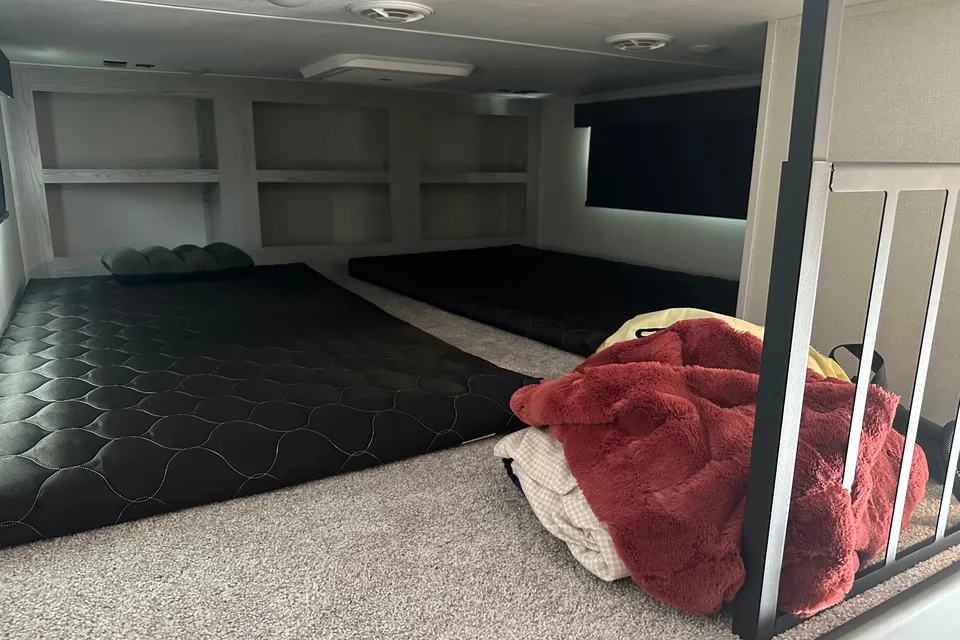2023 Keystone Montana High Country Fifth Wheel
