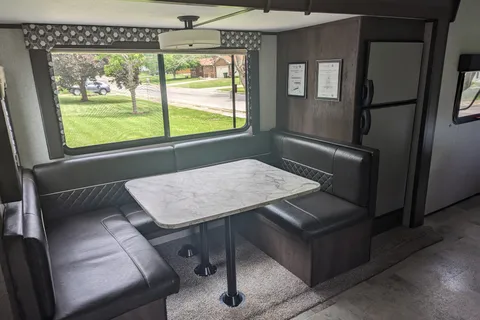 Tyler's Coleman Dutchman Lite 2455BH Travel Trailer