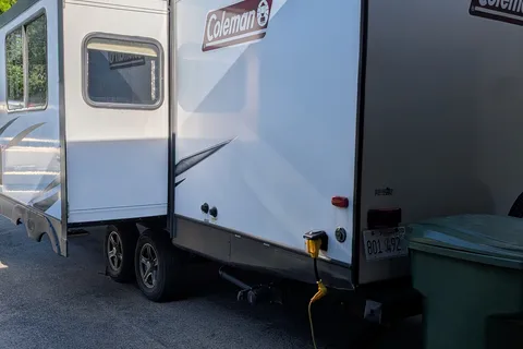 Tyler's Coleman Dutchman Lite 2455BH Travel Trailer
