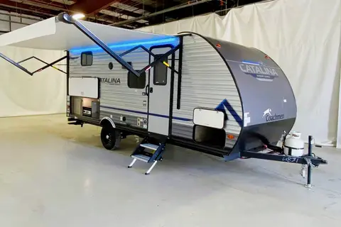 Sarah's Coachmen Catalina Summit Series 7 184BHS Travel Trailer