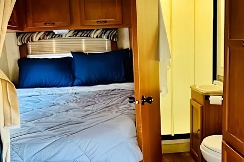 The Rolling Retreat RV