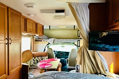 The Rolling Retreat RV