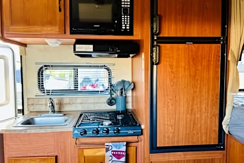 The Rolling Retreat RV