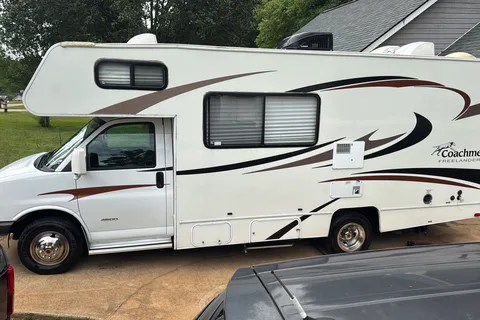 The Rolling Retreat RV