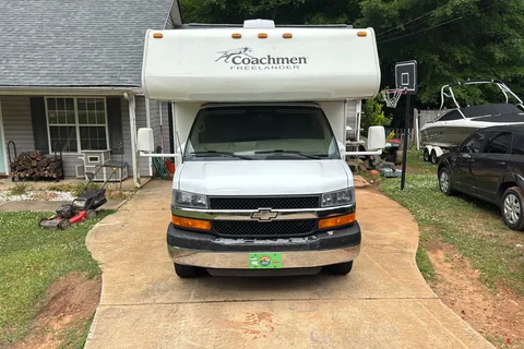 The Rolling Retreat RV