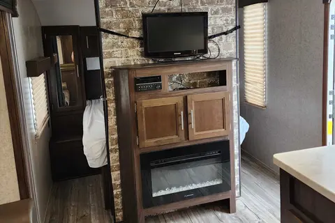 Let's Hookup Rentals