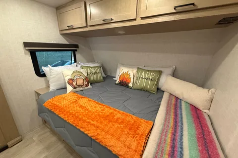 Bray's Ember RV 19ETS Travel Trailer