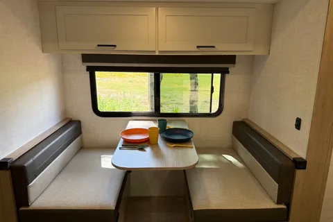 Bray's Ember RV 19ETS Travel Trailer