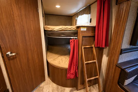 Large Travel Trailer in Owen Sound