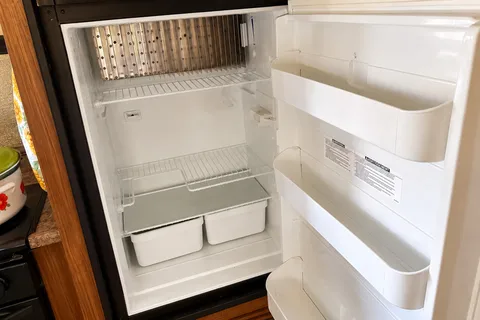 Large Travel Trailer in Owen Sound