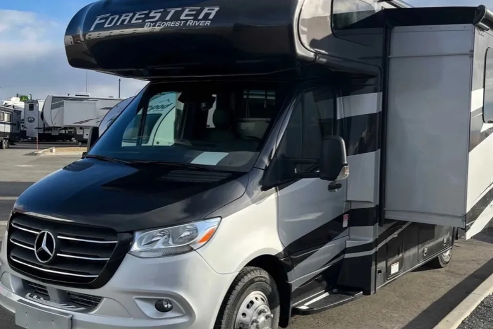 Glenne's Mercedes-Benz Forester Class C