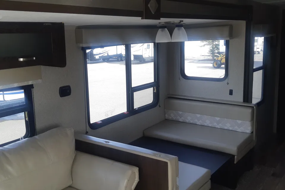 Kenneth's Keystone Springdale Travel Trailer