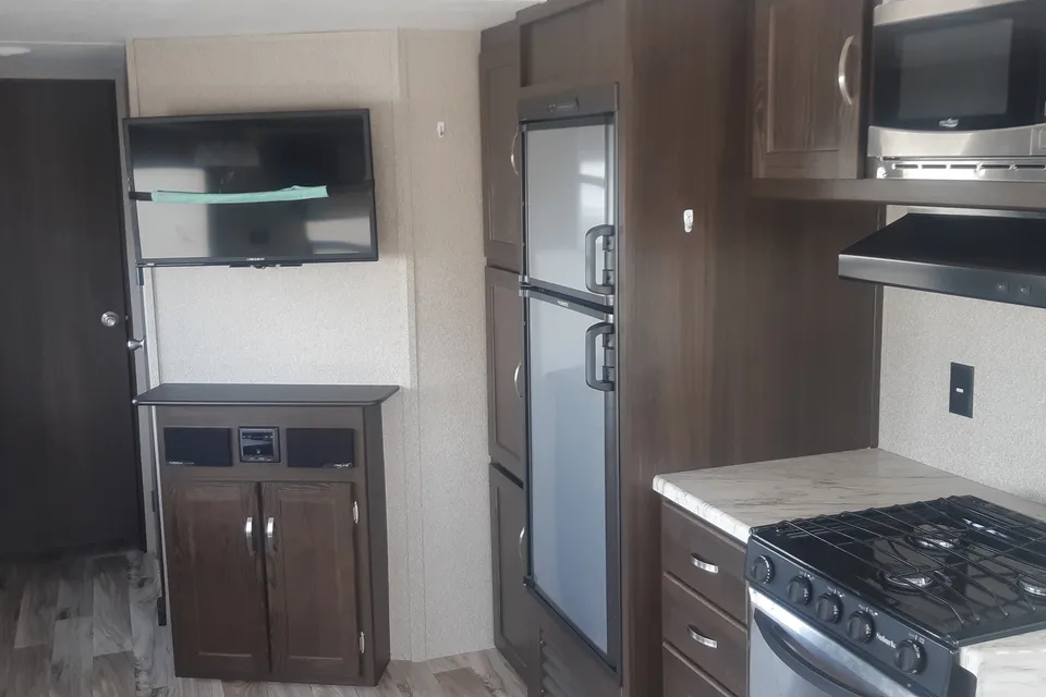 Kenneth's Keystone Springdale Travel Trailer