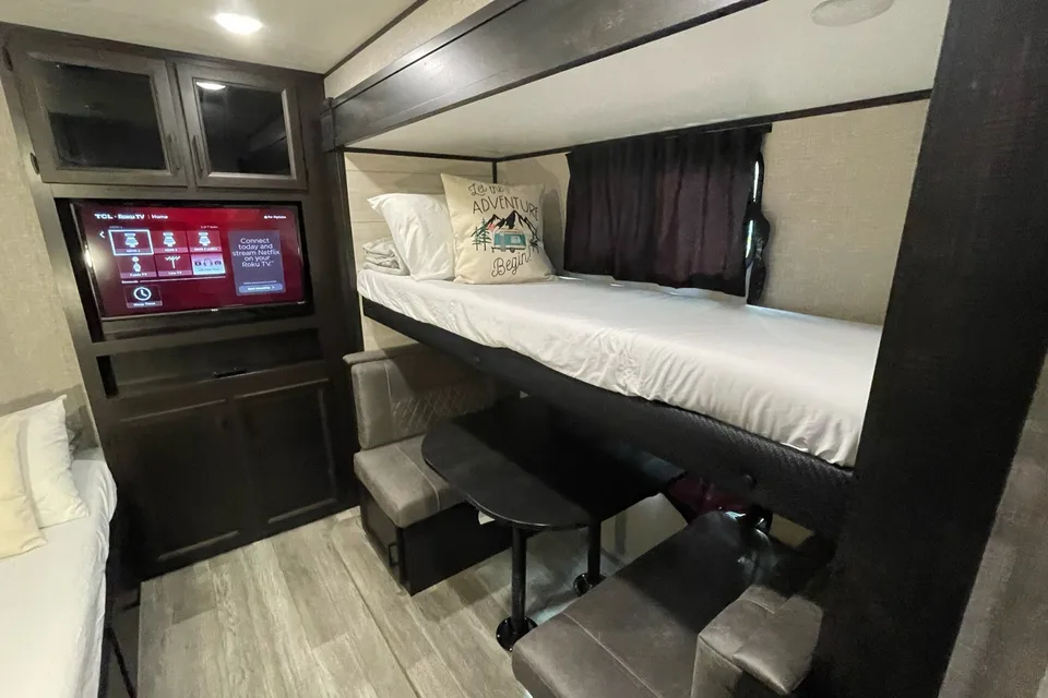 AMAZING2 + FUN2023 - 2BR (Delivery Available)