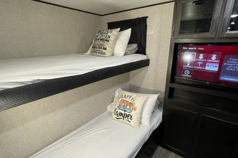 AMAZING2 + FUN2023 - 2BR (Delivery Available)
