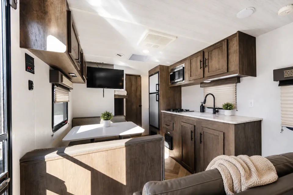 (#7) 2020 Ultra Light Bunkhouse Trailer -Sleep 8, Burning Man, EDC