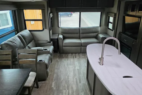 Ryan's Grand Design 315rlts Travel Trailer