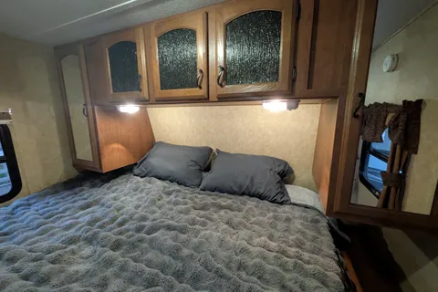 The 27-Foot Nomad