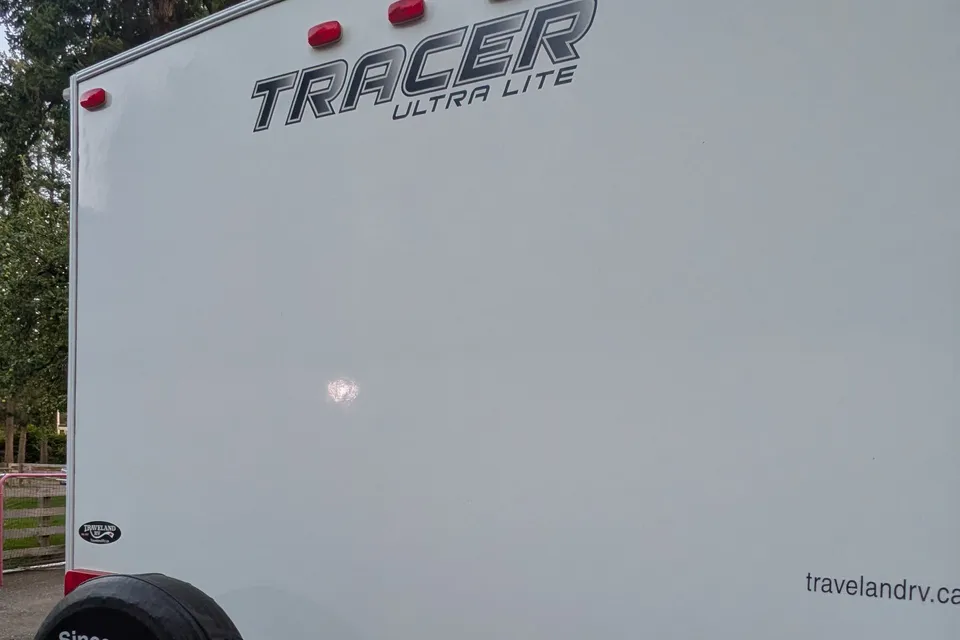 The 27-Foot Nomad