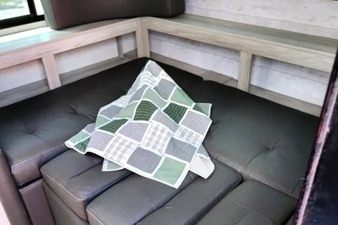 Off-Grid Escaper