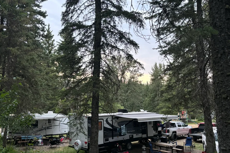 Pete’s Keystone 282BH Travel Trailer