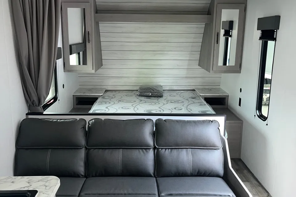 RoamReady VH Coleman 274BH Travel Trailer