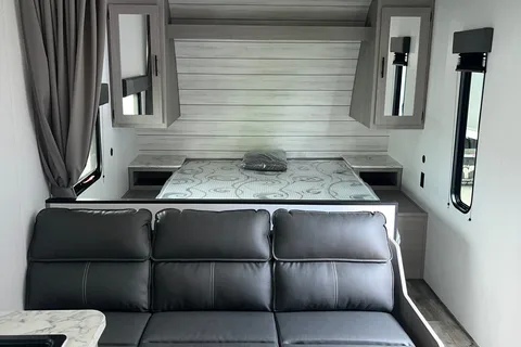 RoamReady VH Coleman 274BH Travel Trailer
