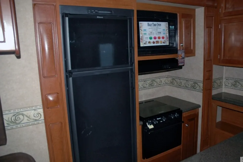 2 Bedrooms/2 Washrooms/Sleeps 9