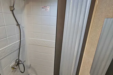 23ft 2019 Winnebago with Bunk Beds