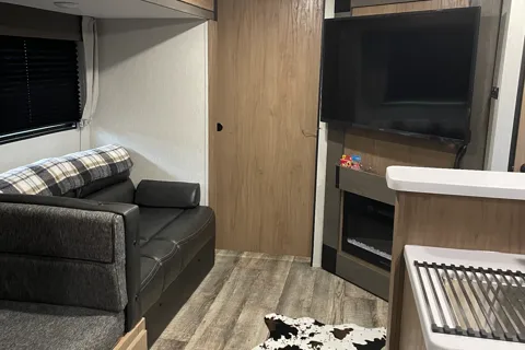 Bailey's Forest River Campsite