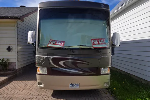 John's Thor Motor Coach Palazzo Class A